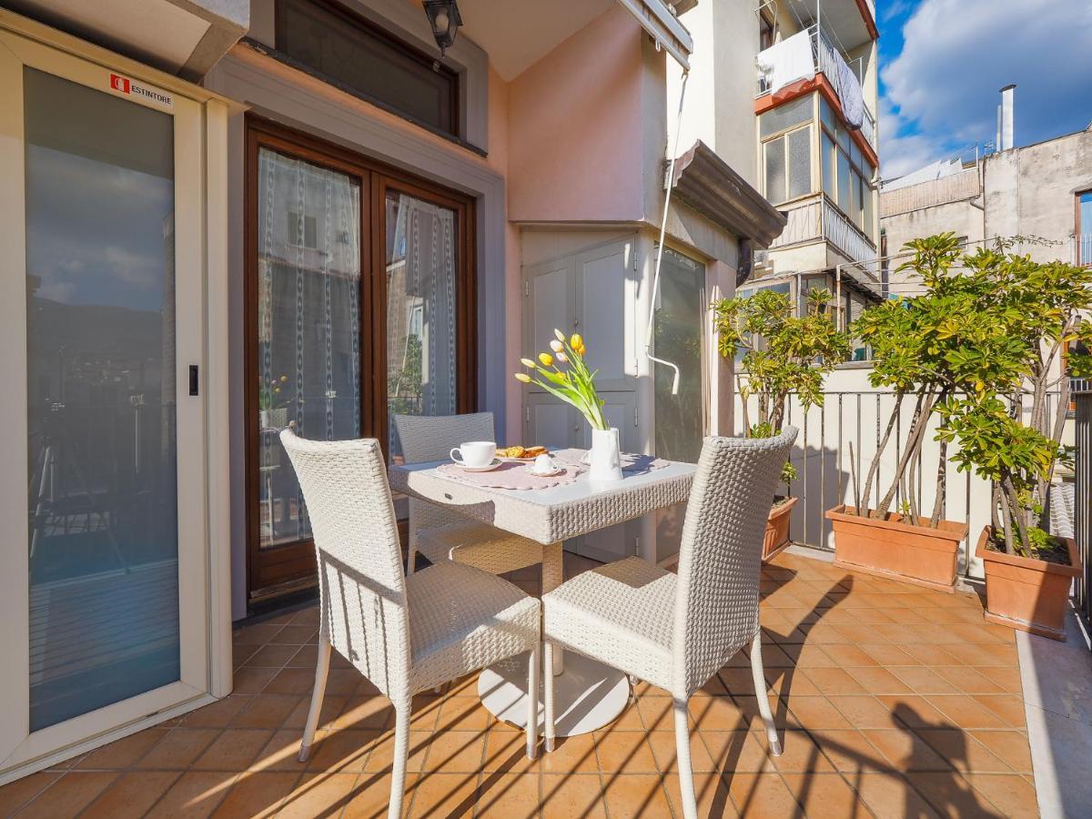 Il Tulipano - Appartamento Al Centro Di Vico Equense Exterior foto